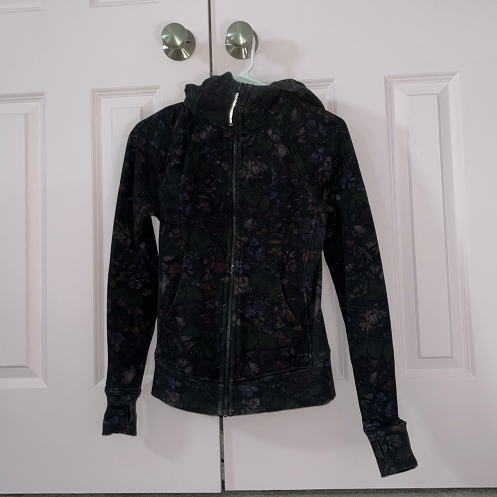 lulu lemon scuba zip up